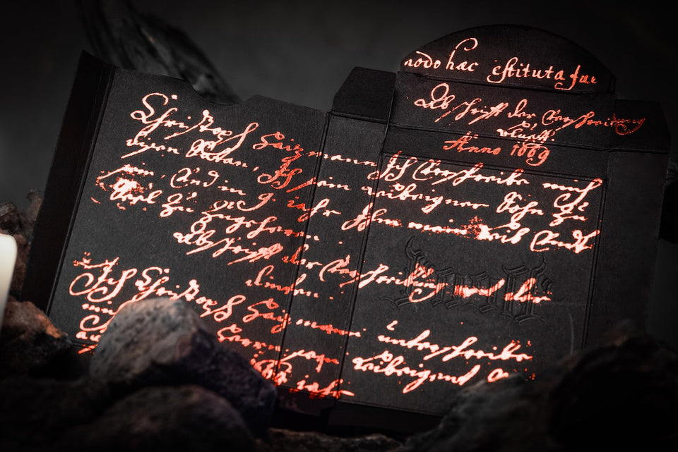 DEAL with the Devil - Scarlet Red